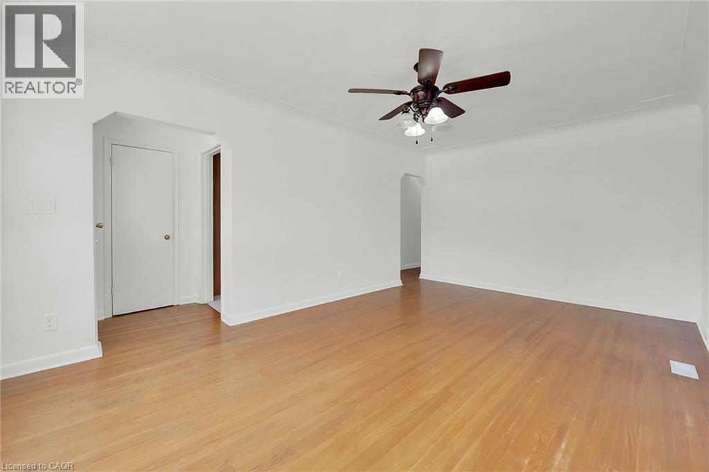 44 Clarendon Avenue, Hamilton, Ontario  L9A 3A1 - Photo 16 - 40754090