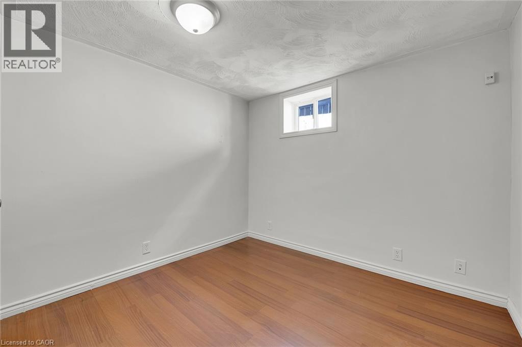 44 Clarendon Avenue, Hamilton, Ontario  L9A 3A1 - Photo 34 - 40754090