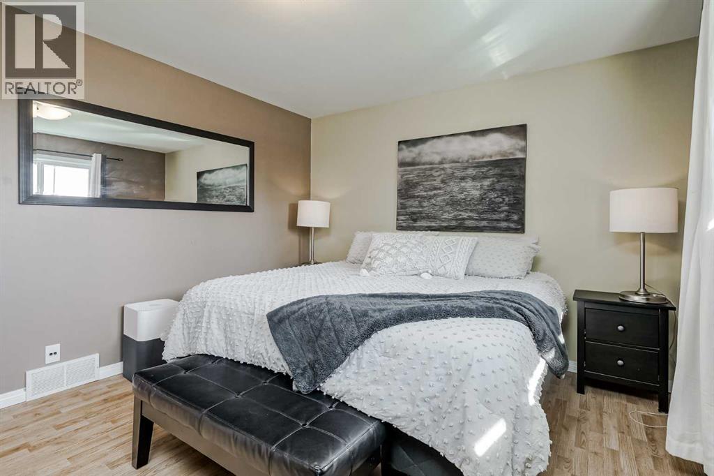 1813 38 Street Se, Calgary, Alberta  T2B 0Z4 - Photo 10 - A2259946