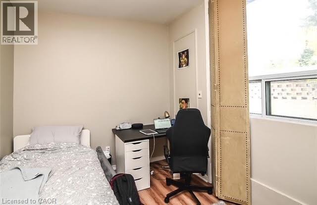 22 West Park Avenue, Hamilton, Ontario  L8S 3M3 - Photo 4 - 40774717