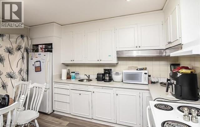 22 West Park Avenue, Hamilton, Ontario  L8S 3M3 - Photo 21 - 40774717