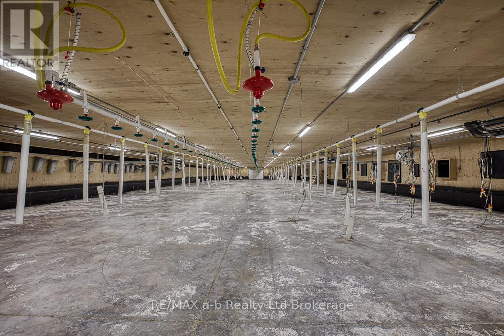 936549 Blenheim Road, Blandford-Blenheim, Ontario  N0J 1B0 - Photo 12 - X12442206