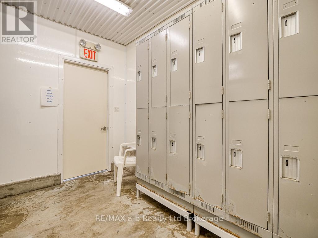 936549 Blenheim Road, Blandford-Blenheim, Ontario  N0J 1B0 - Photo 24 - X12442206