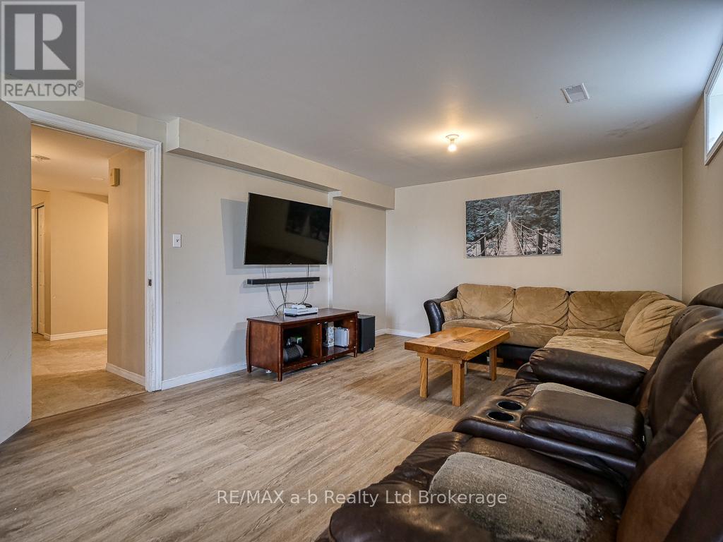 936549 Blenheim Road, Blandford-Blenheim, Ontario  N0J 1B0 - Photo 29 - X12442206