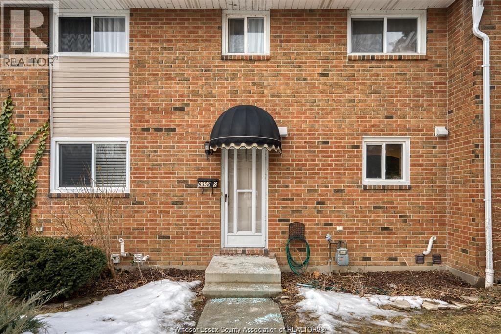 MLS# 25025163: 9358 ESPLANADE, Windsor, Canada