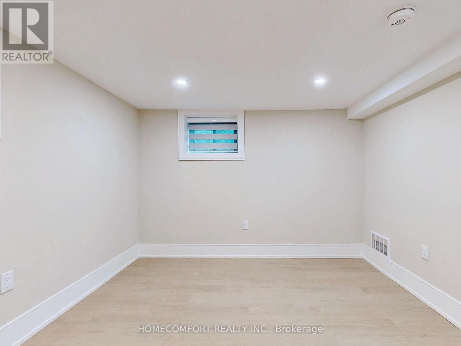 270 Brighton Avenue, Toronto (Bathurst Manor), Ontario  M3H 4E9 - Photo 34 - C12442192
