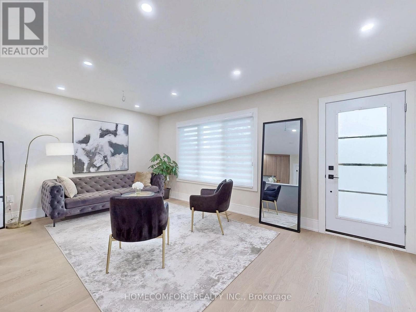 270 Brighton Avenue, Toronto (Bathurst Manor), Ontario  M3H 4E9 - Photo 7 - C12442192