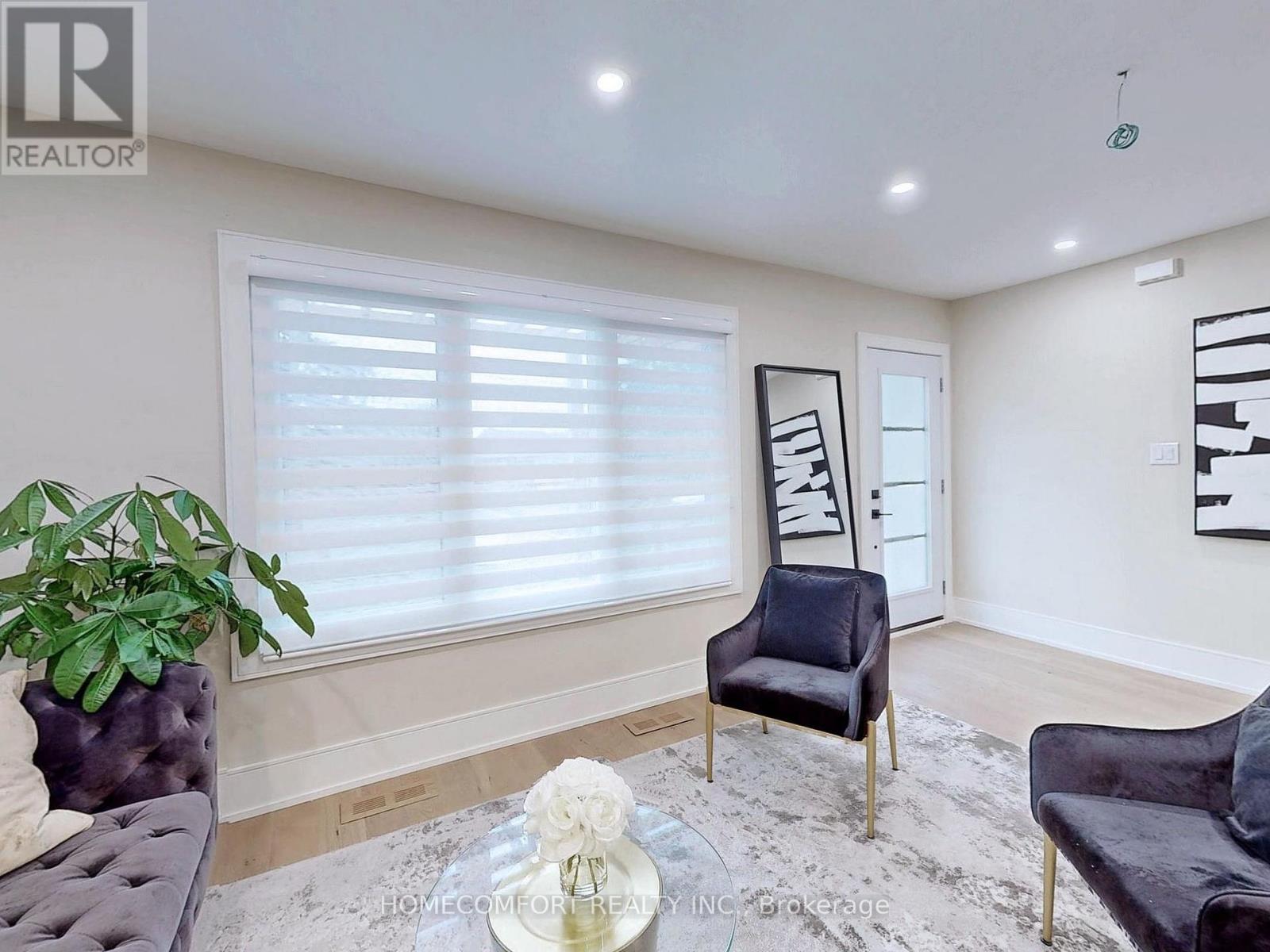 270 Brighton Avenue, Toronto (Bathurst Manor), Ontario  M3H 4E9 - Photo 8 - C12442192