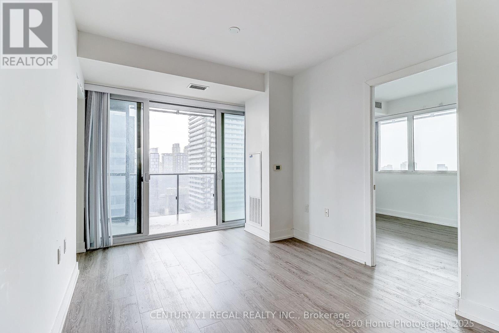 4105 - 7 Grenville Street, Toronto, Ontario  M4Y 1A1 - Photo 14 - C12442205