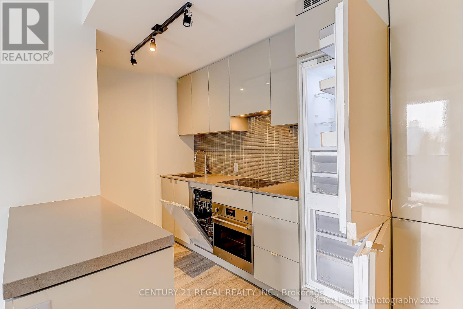 4105 - 7 Grenville Street, Toronto, Ontario  M4Y 1A1 - Photo 18 - C12442205