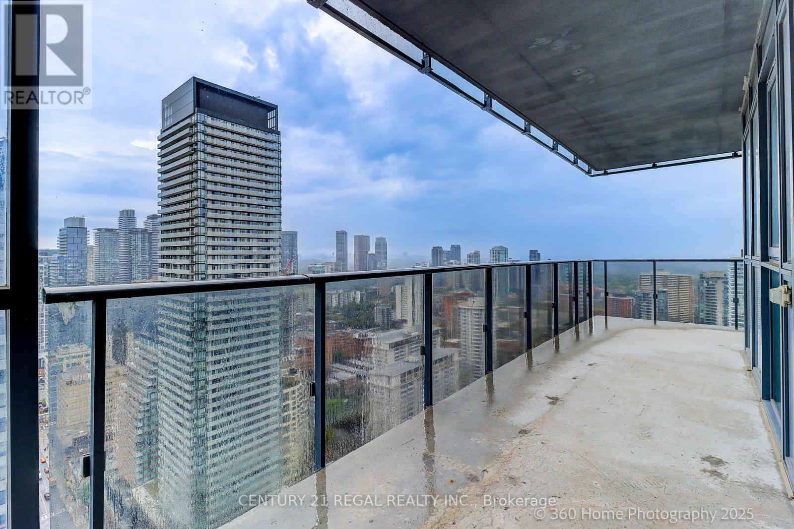 4105 - 7 Grenville Street, Toronto, Ontario  M4Y 1A1 - Photo 2 - C12442205