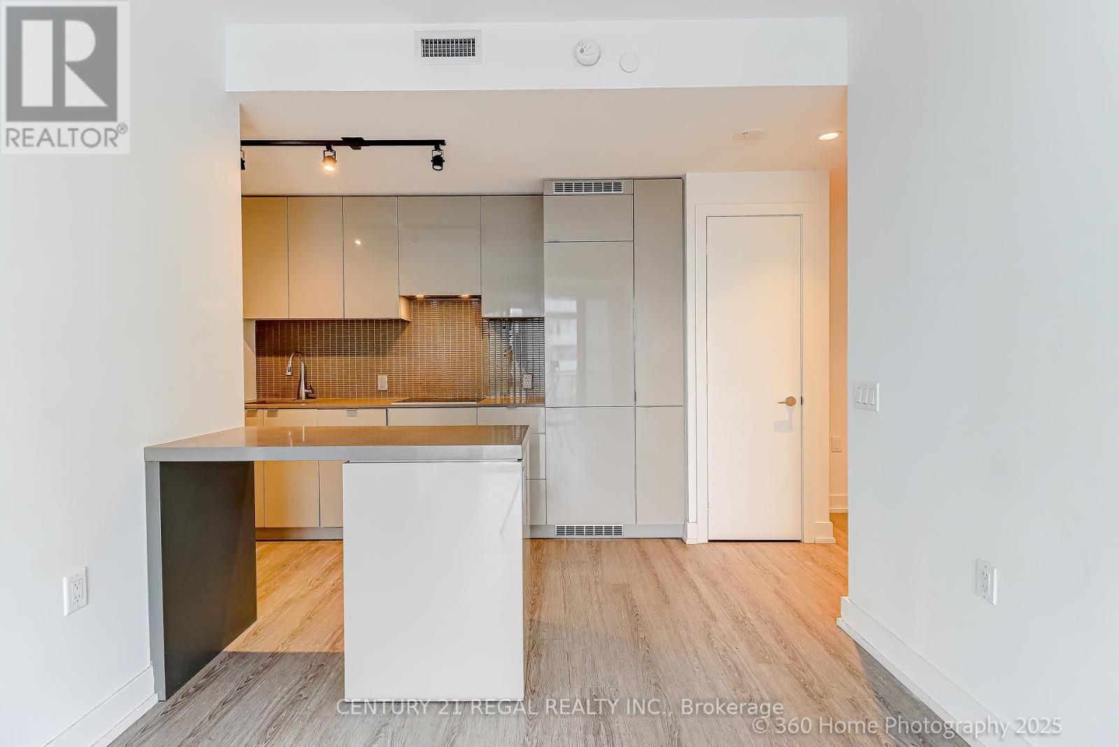 4105 - 7 Grenville Street, Toronto, Ontario  M4Y 1A1 - Photo 20 - C12442205