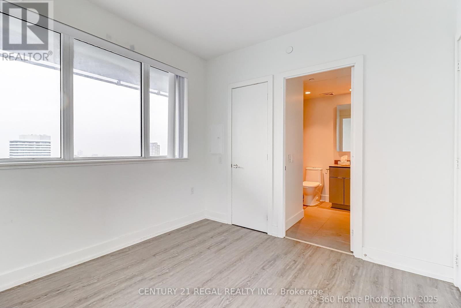 4105 - 7 Grenville Street, Toronto, Ontario  M4Y 1A1 - Photo 21 - C12442205