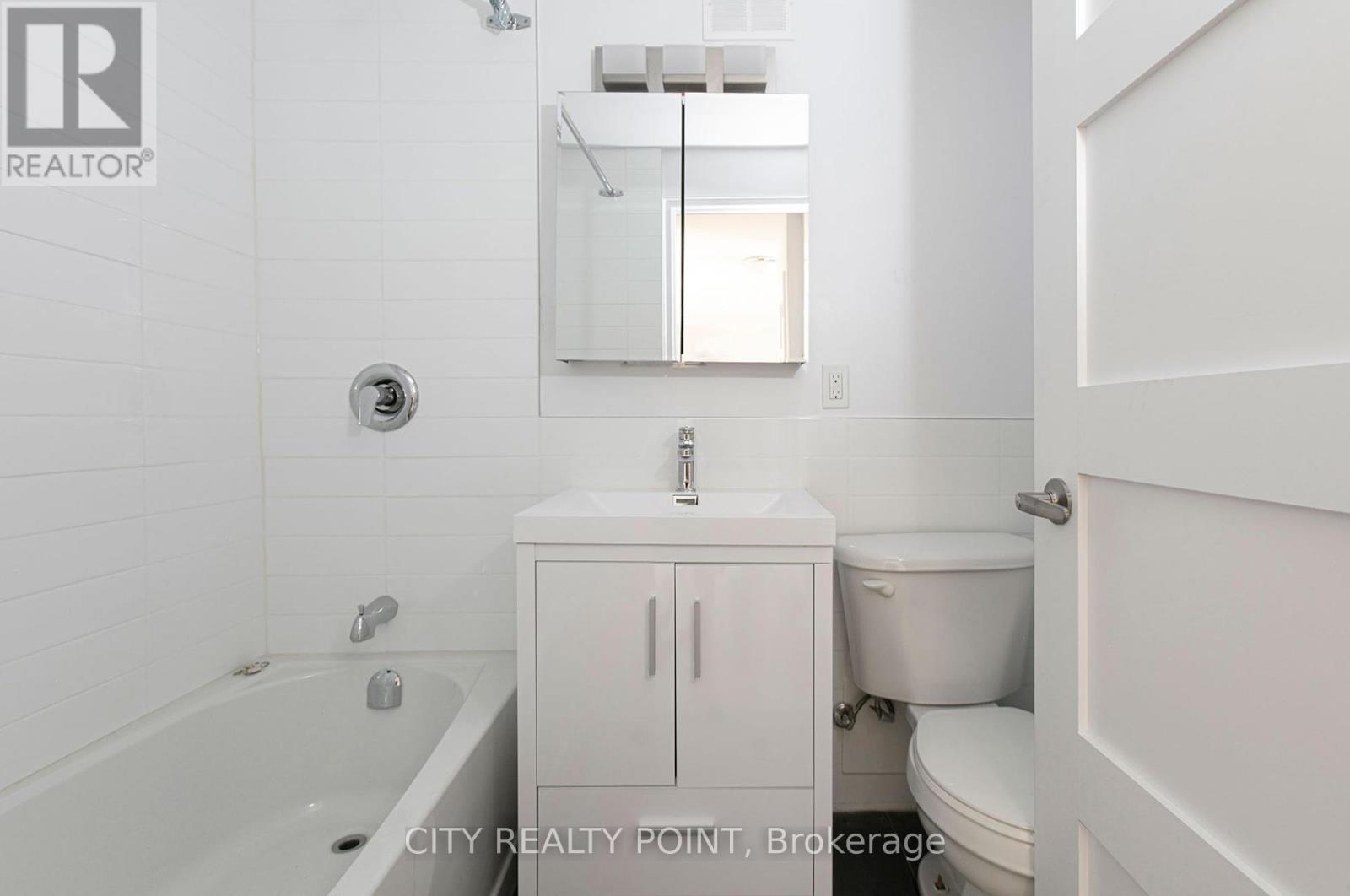 307 - 95 Lawton Boulevard, Toronto, Ontario  M4V 1Z8 - Photo 2 - C12442216