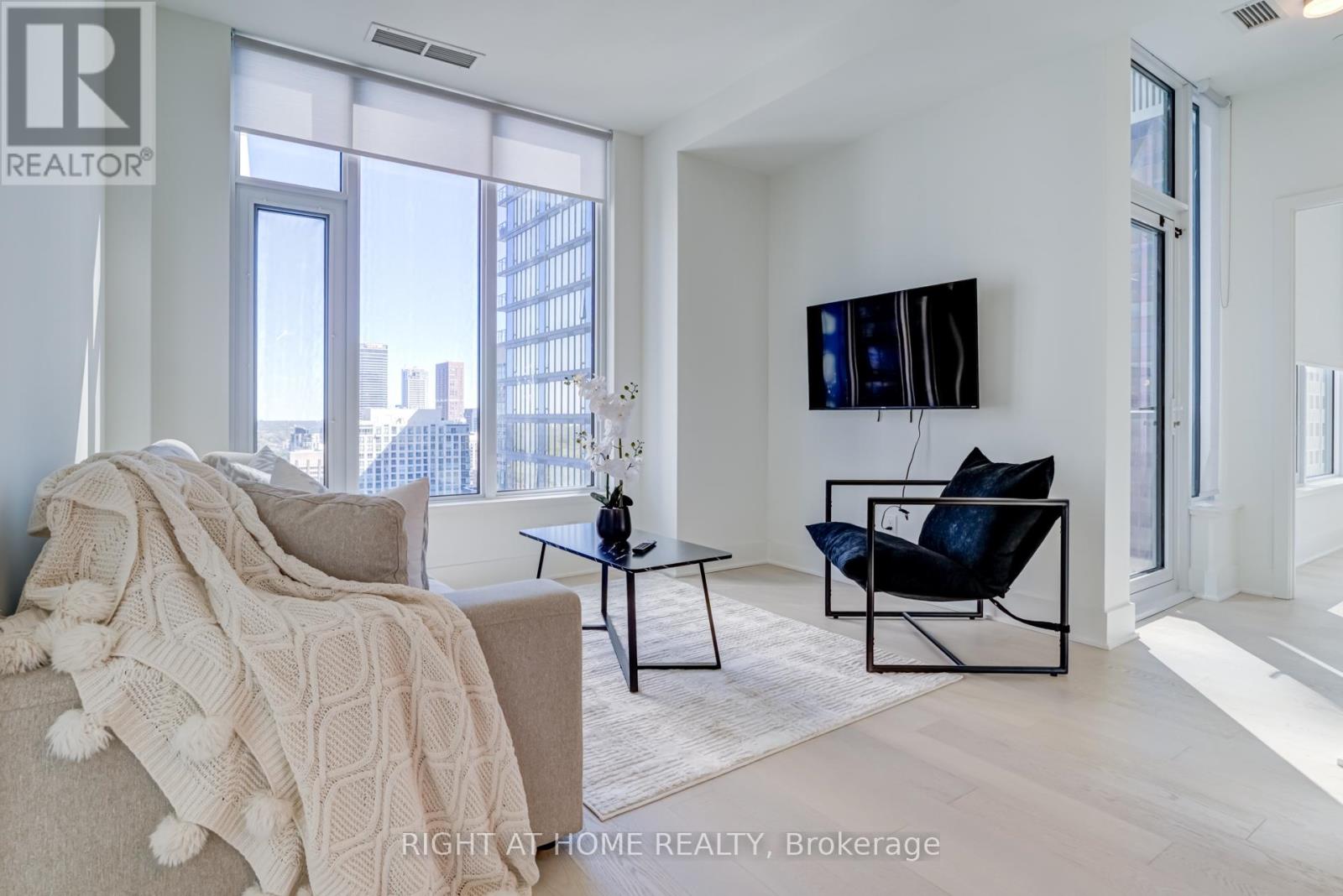 2906 - 11 Yorkville Avenue, Toronto, Ontario  M4W 0B7 - Photo 11 - C12442230