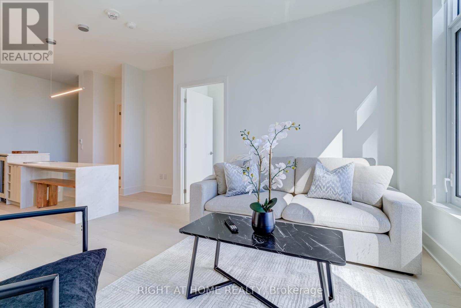 2906 - 11 Yorkville Avenue, Toronto, Ontario  M4W 0B7 - Photo 12 - C12442230