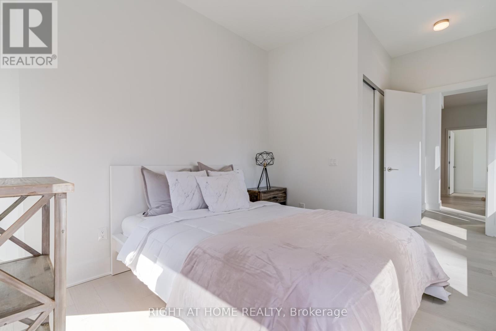 2906 - 11 Yorkville Avenue, Toronto, Ontario  M4W 0B7 - Photo 23 - C12442230