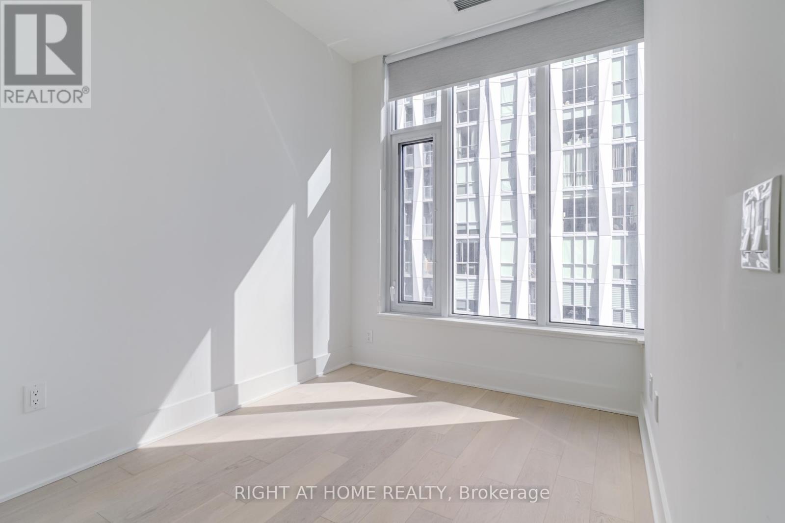 2906 - 11 Yorkville Avenue, Toronto, Ontario  M4W 0B7 - Photo 24 - C12442230