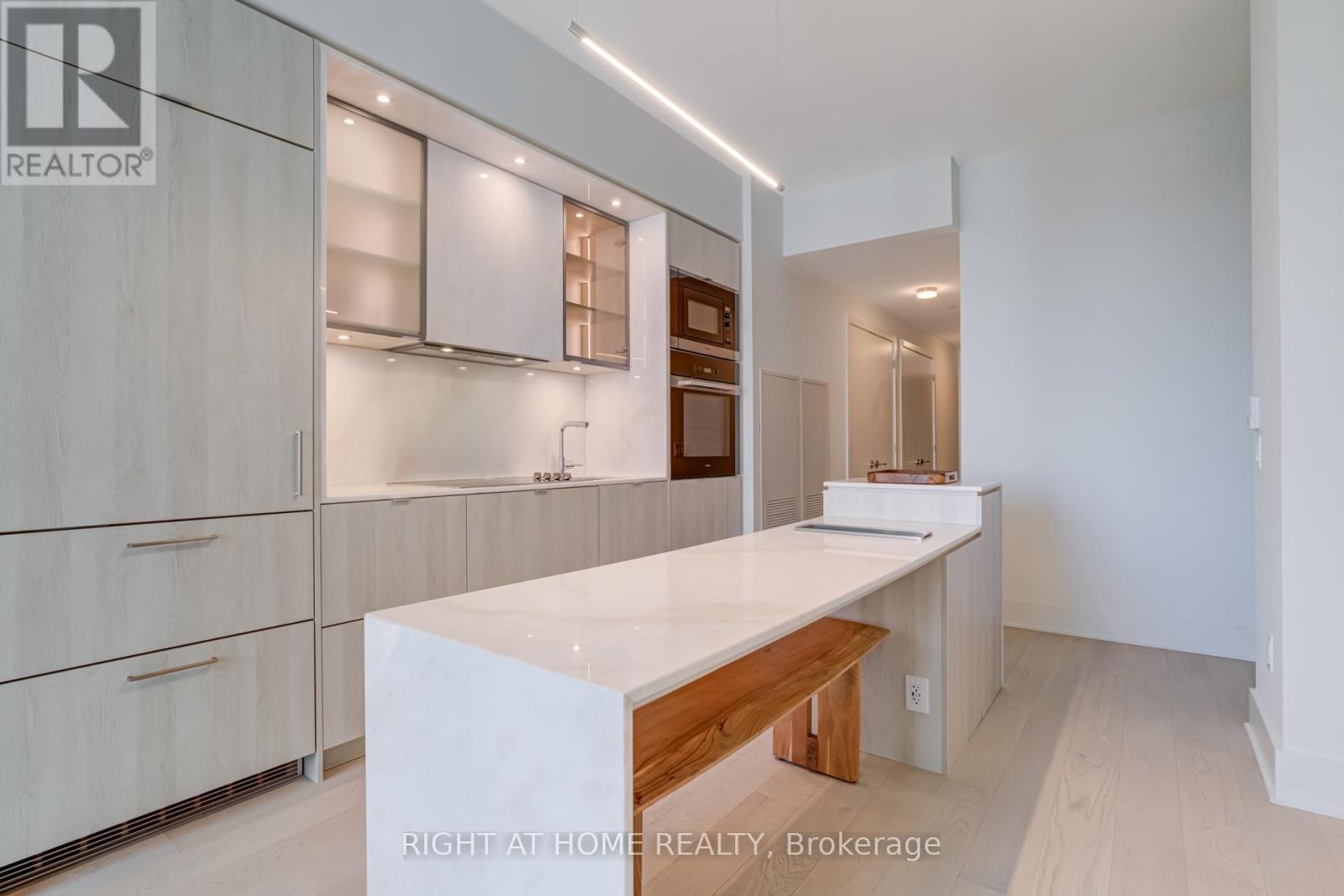 2906 - 11 Yorkville Avenue, Toronto, Ontario  M4W 0B7 - Photo 9 - C12442230