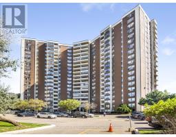 2012 - 60 PAVANE LINKWAY, Toronto, Ontario