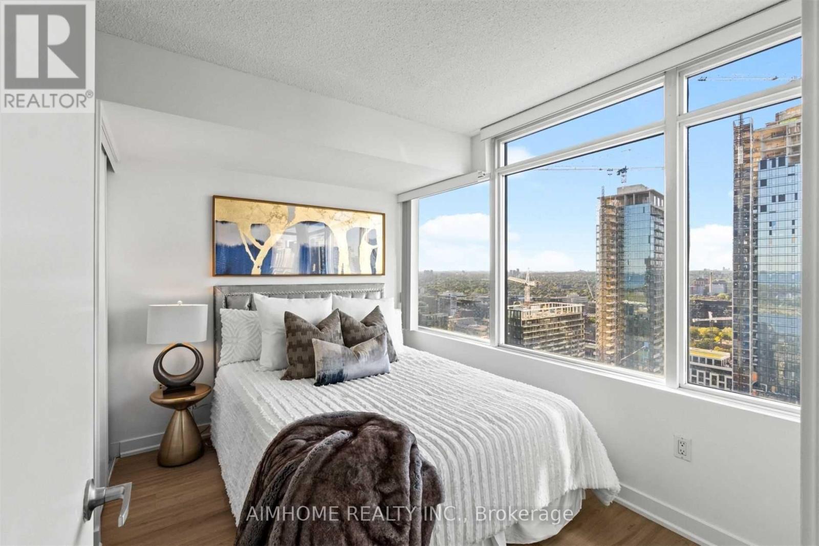 4511 - 25 Telegram Mews, Toronto, Ontario  M5V 3Z1 - Photo 4 - C12442246