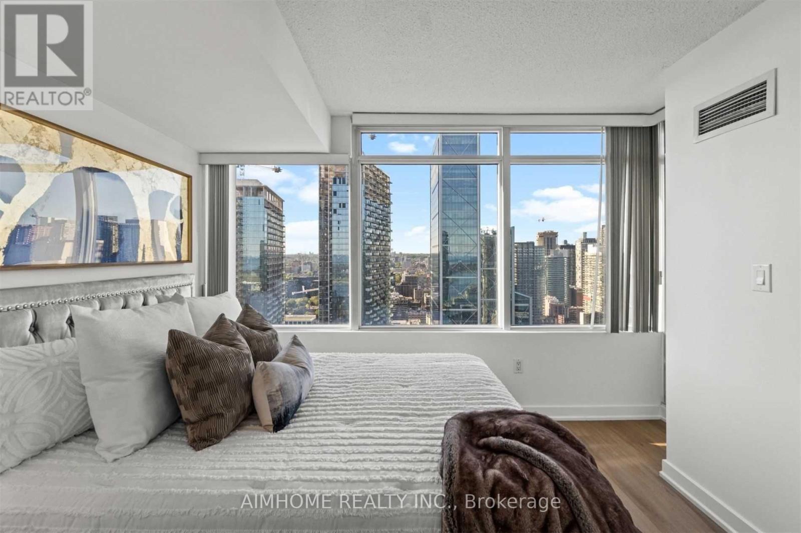 4511 - 25 Telegram Mews, Toronto, Ontario  M5V 3Z1 - Photo 5 - C12442246