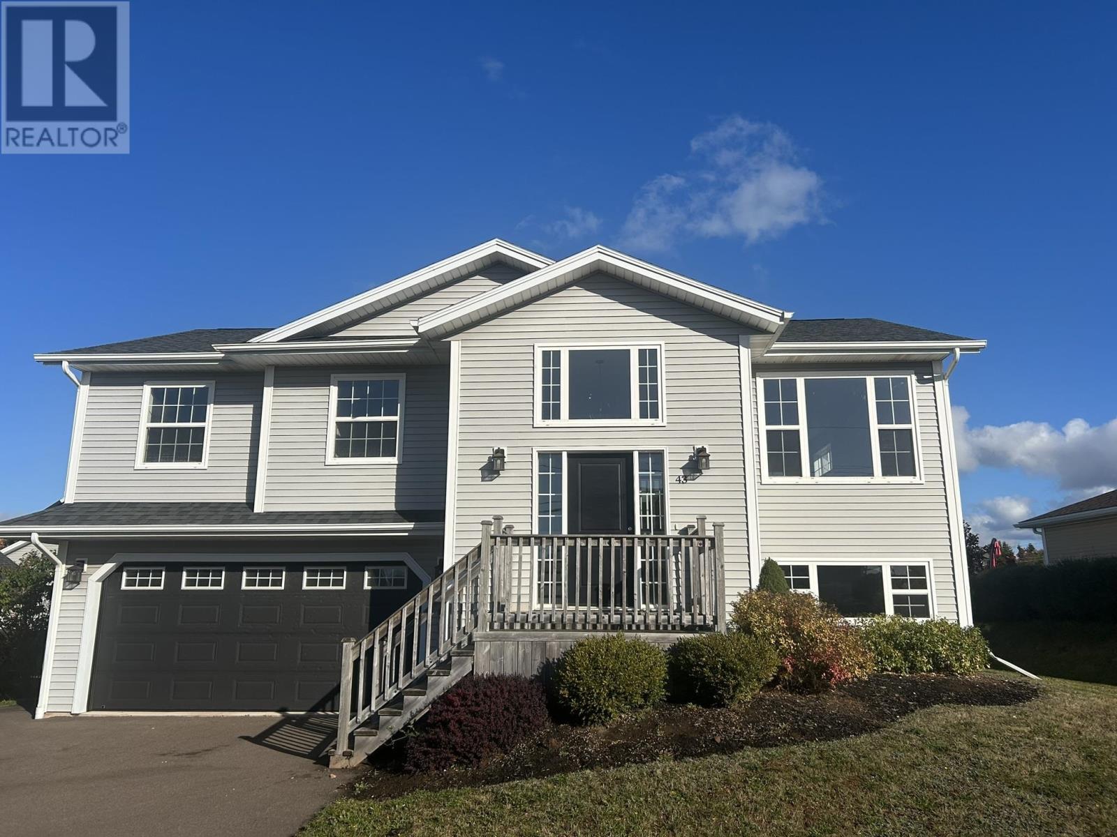 43 Westway Drive, West Royalty, Prince Edward Island  C1E 2K2 - Photo 2 - 202524996