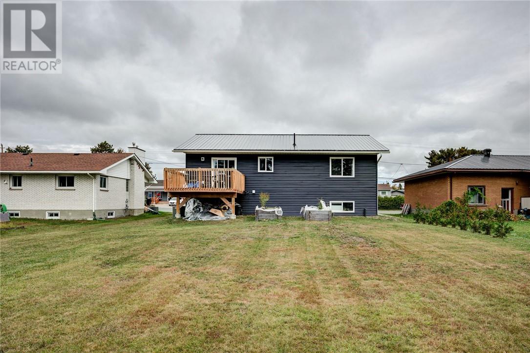 12 Rutland Avenue, Markstay-Warren, Ontario  P0H 2N0 - Photo 19 - 2125040
