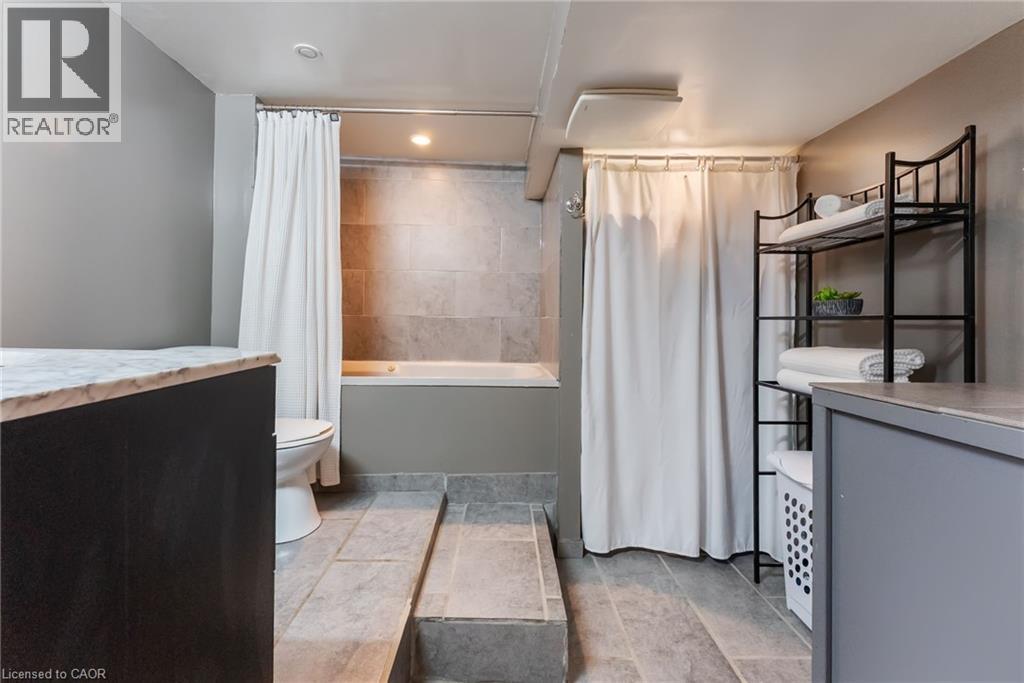 312 Wexford Avenue S, Hamilton, Ontario  L8K 2P3 - Photo 27 - 40766339