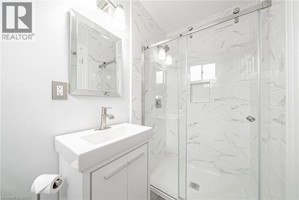 12 Quinlan Court, Hamilton, Ontario  L8W 1K1 - Photo 28 - 40773979