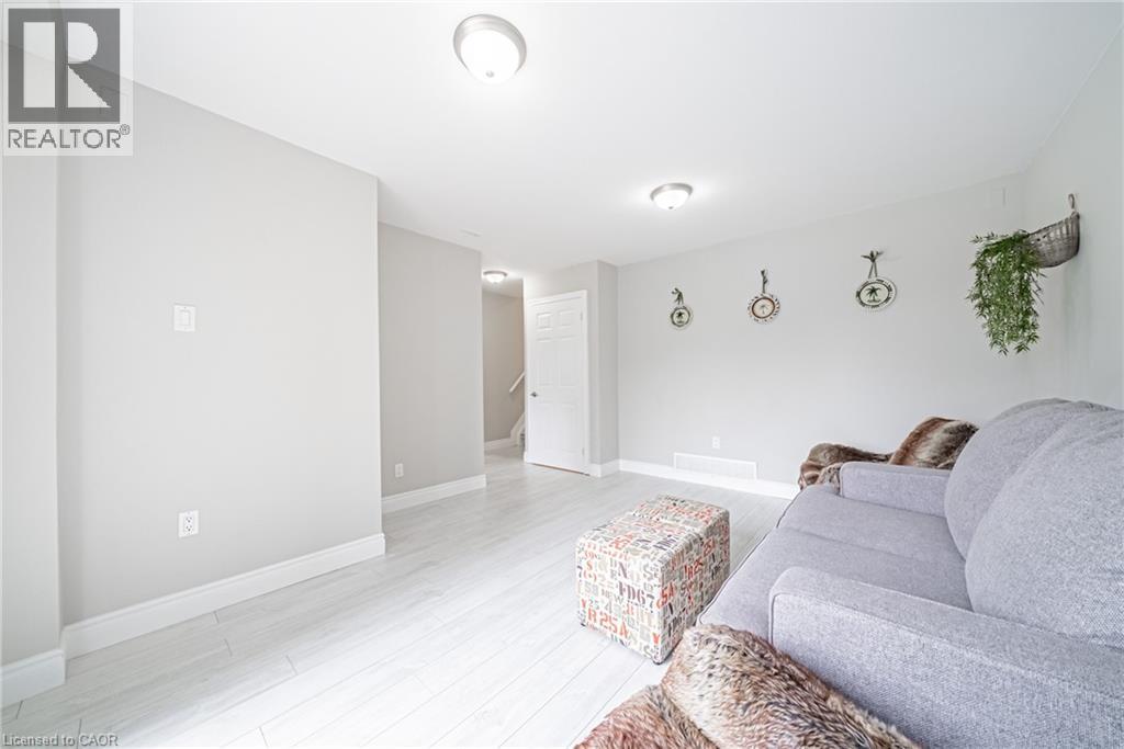 12 Quinlan Court, Hamilton, Ontario  L8W 1K1 - Photo 35 - 40773979