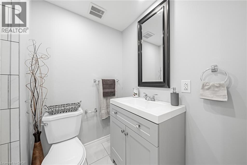 12 Quinlan Court, Hamilton, Ontario  L8W 1K1 - Photo 32 - 40773979