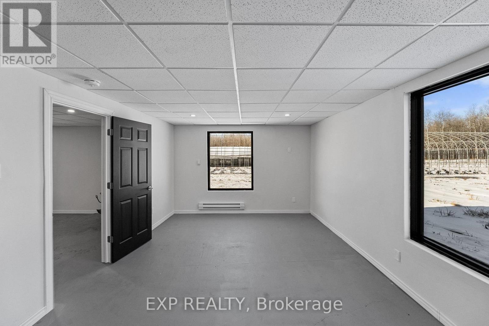 2388 Baseline Road, Georgina (Keswick North), Ontario  L4P 3E9 - Photo 37 - N12442188
