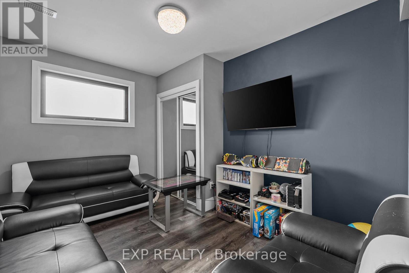 2388 Baseline Road, Georgina (Keswick North), Ontario  L4P 3E9 - Photo 20 - N12442195