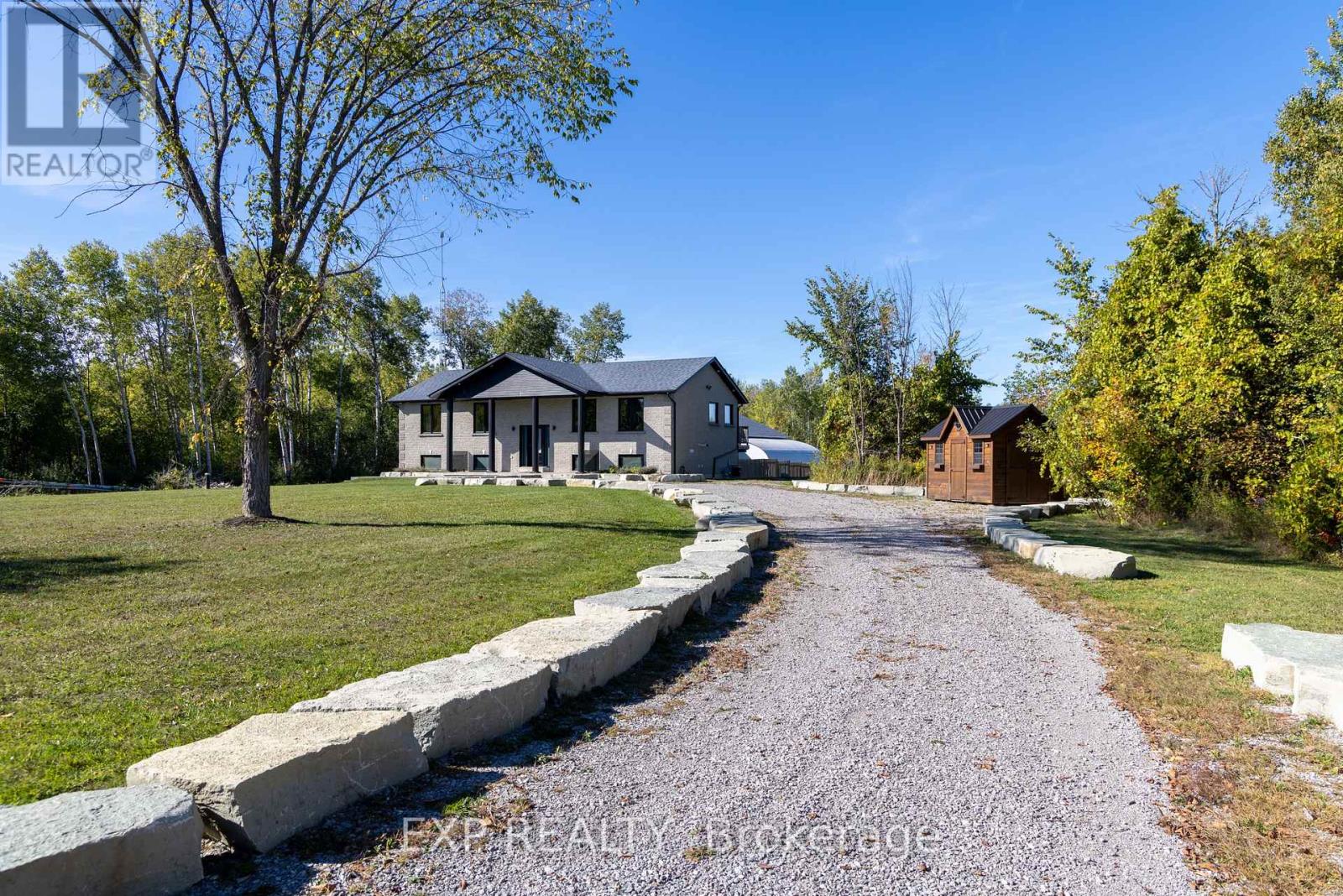 2388 Baseline Road, Georgina (Keswick North), Ontario  L4P 3E9 - Photo 4 - N12442195