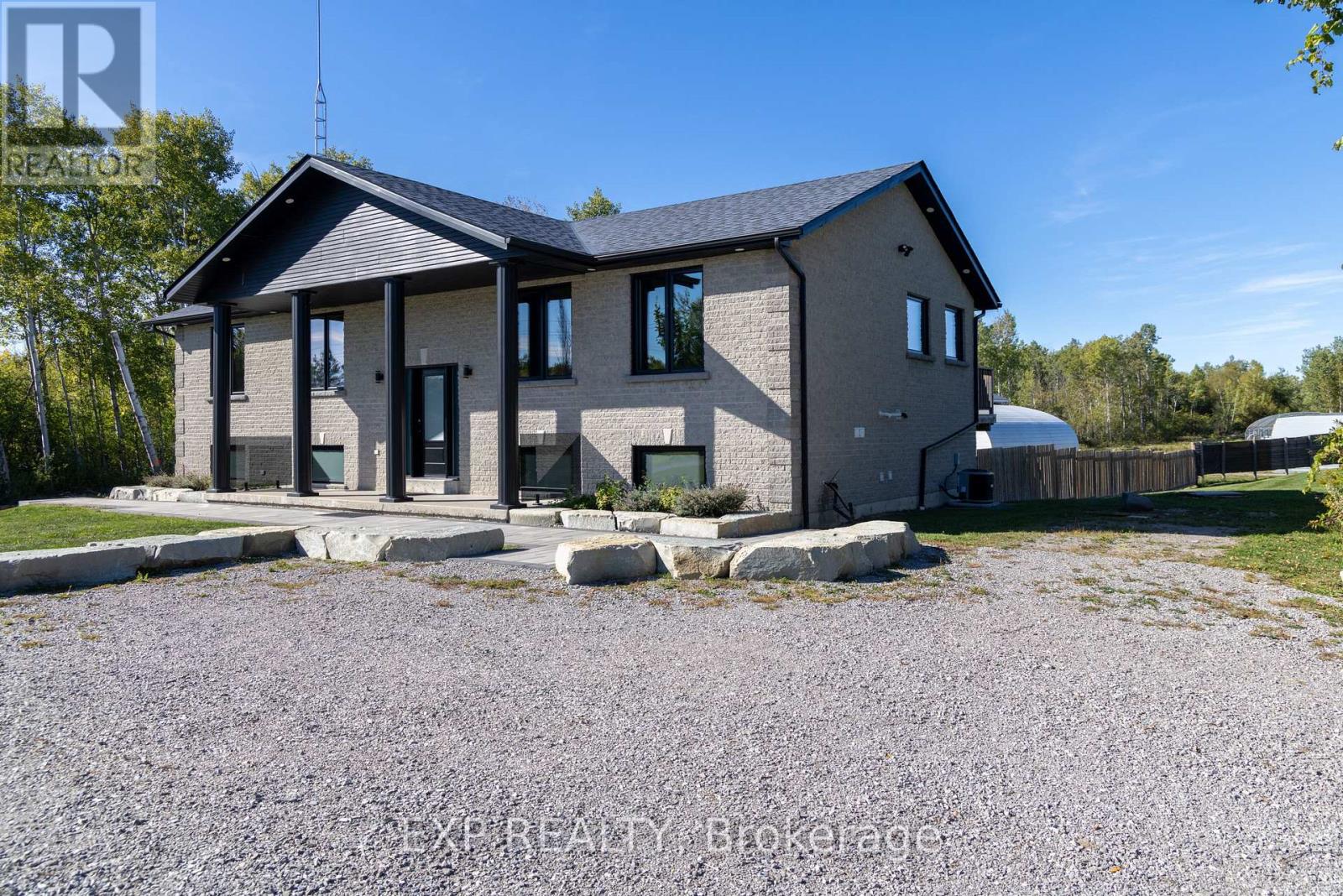 2388 Baseline Road, Georgina (Keswick North), Ontario  L4P 3E9 - Photo 6 - N12442195
