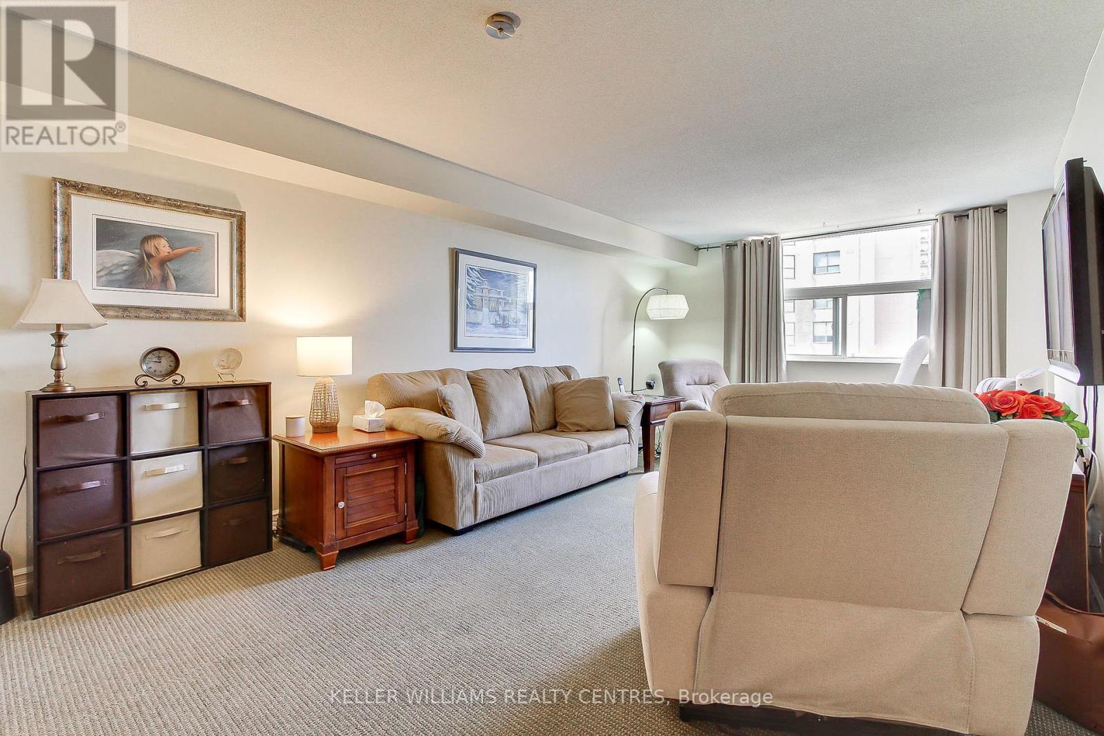 408 - 260 Davis Drive, Newmarket (Central Newmarket), Ontario  L3Y 7C3 - Photo 14 - N12442235