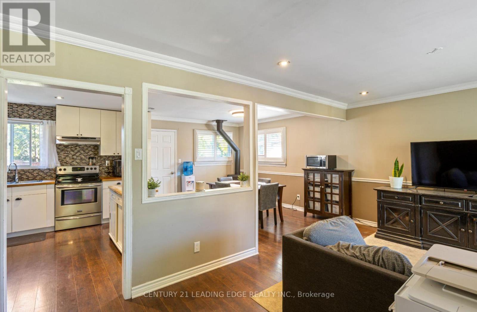 344 South Street, Whitchurch-Stouffville, Ontario  L4A 7W3 - Photo 2 - N12442254