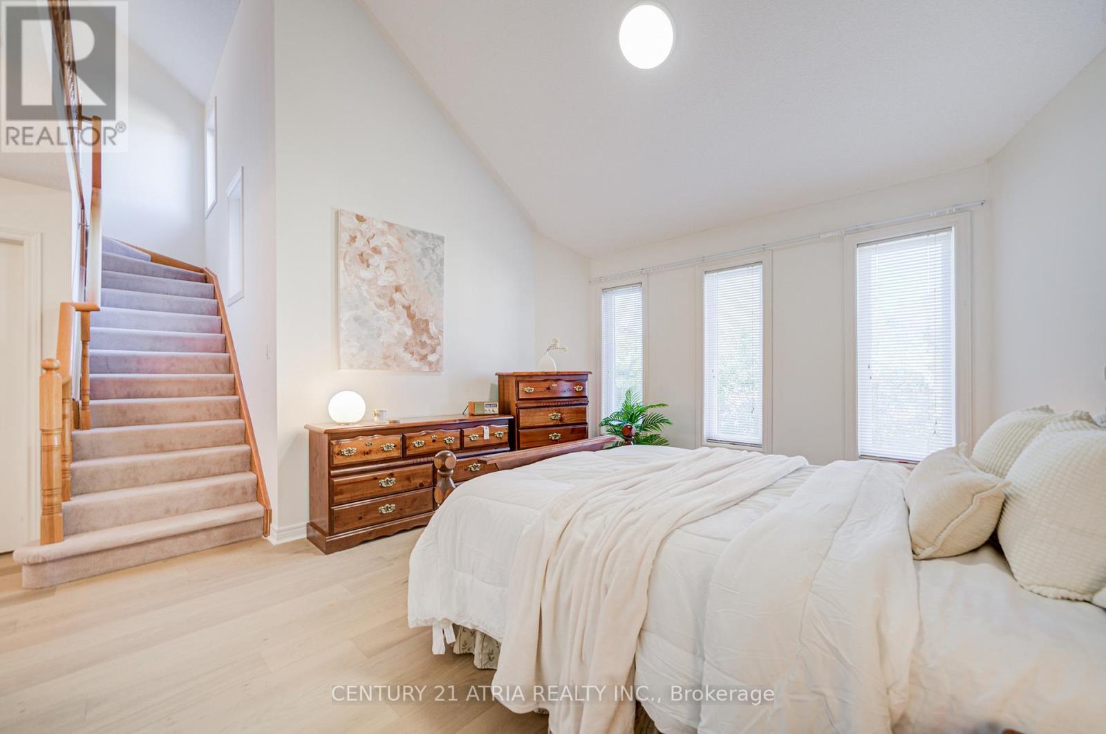 147 Frank Endean Road, Richmond Hill (Rouge Woods), Ontario  L4S 1S7 - Photo 18 - N12441599