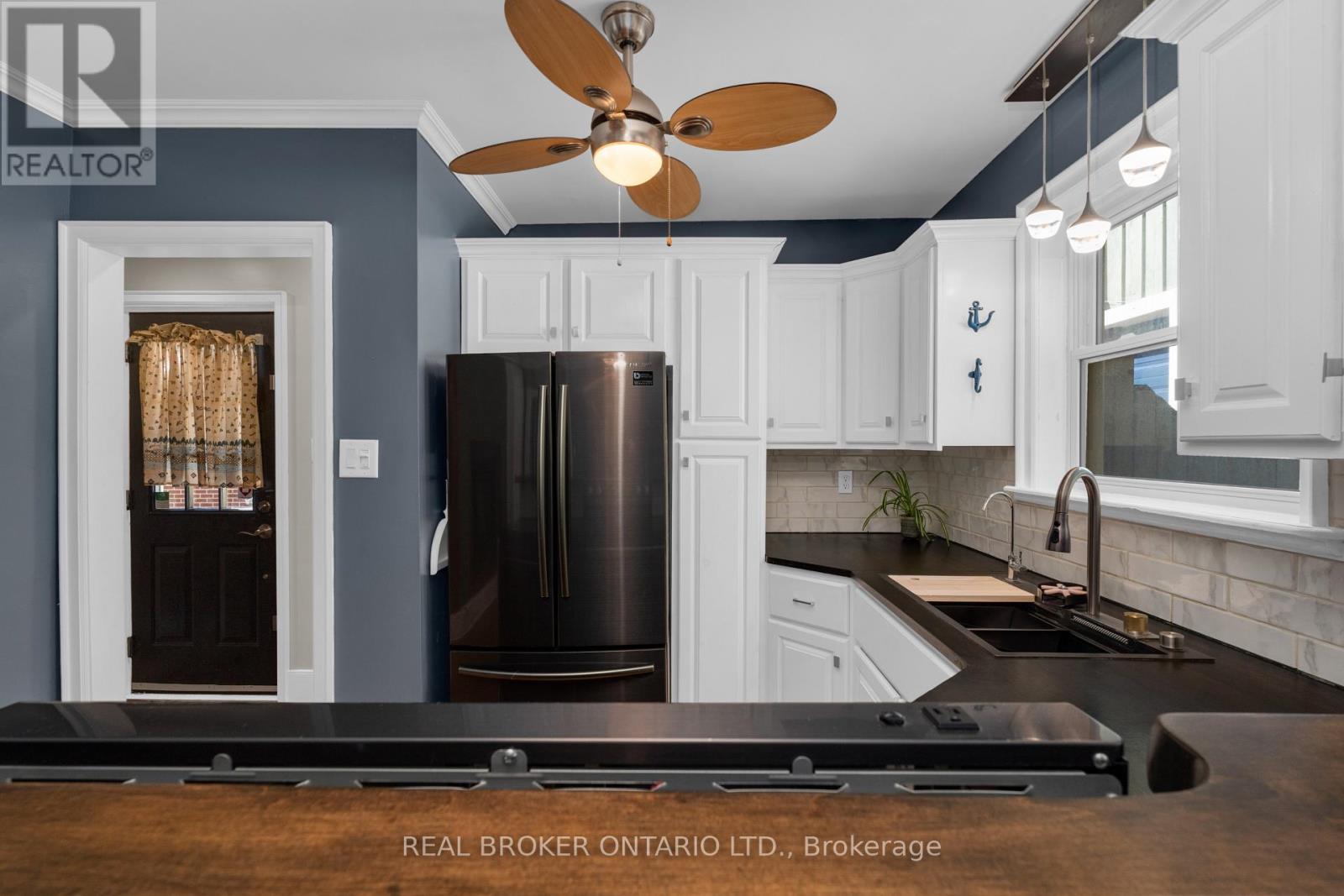 38 Grove Street, Barrie (Codrington), Ontario  L4M 2N7 - Photo 13 - S12442228