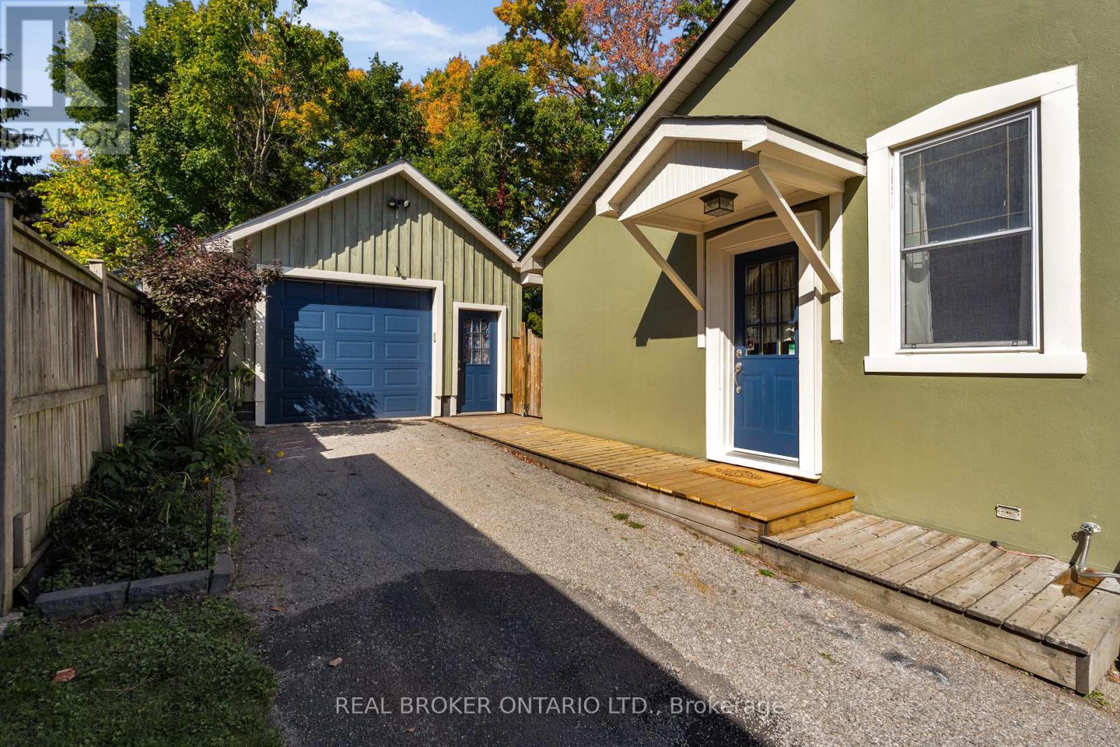 38 Grove Street, Barrie (Codrington), Ontario  L4M 2N7 - Photo 37 - S12442228