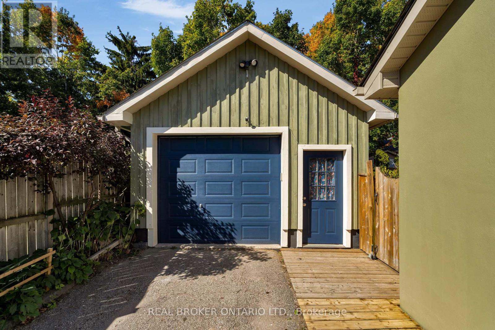38 Grove Street, Barrie (Codrington), Ontario  L4M 2N7 - Photo 43 - S12442228