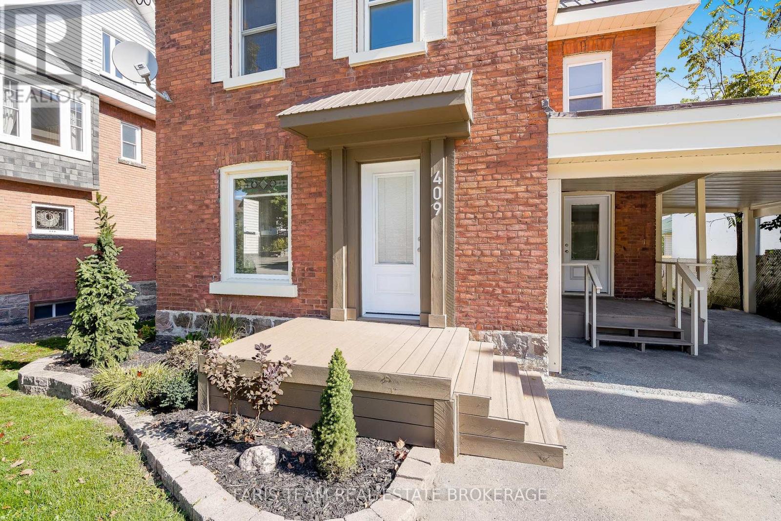 409 Queen Street, Midland, Ontario  L4R 3H9 - Photo 2 - S12442249