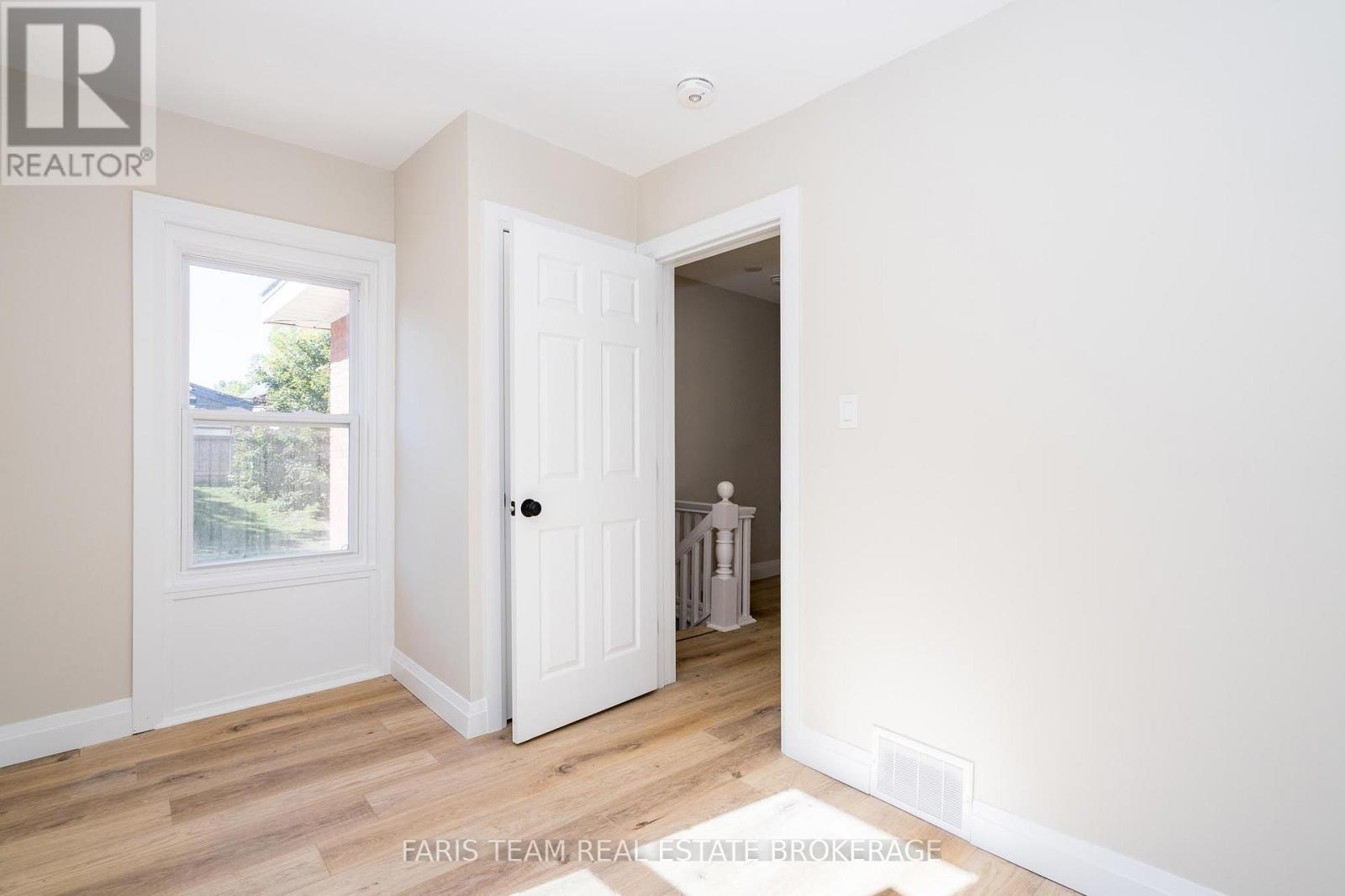 409 Queen Street, Midland, Ontario  L4R 3H9 - Photo 21 - S12442249