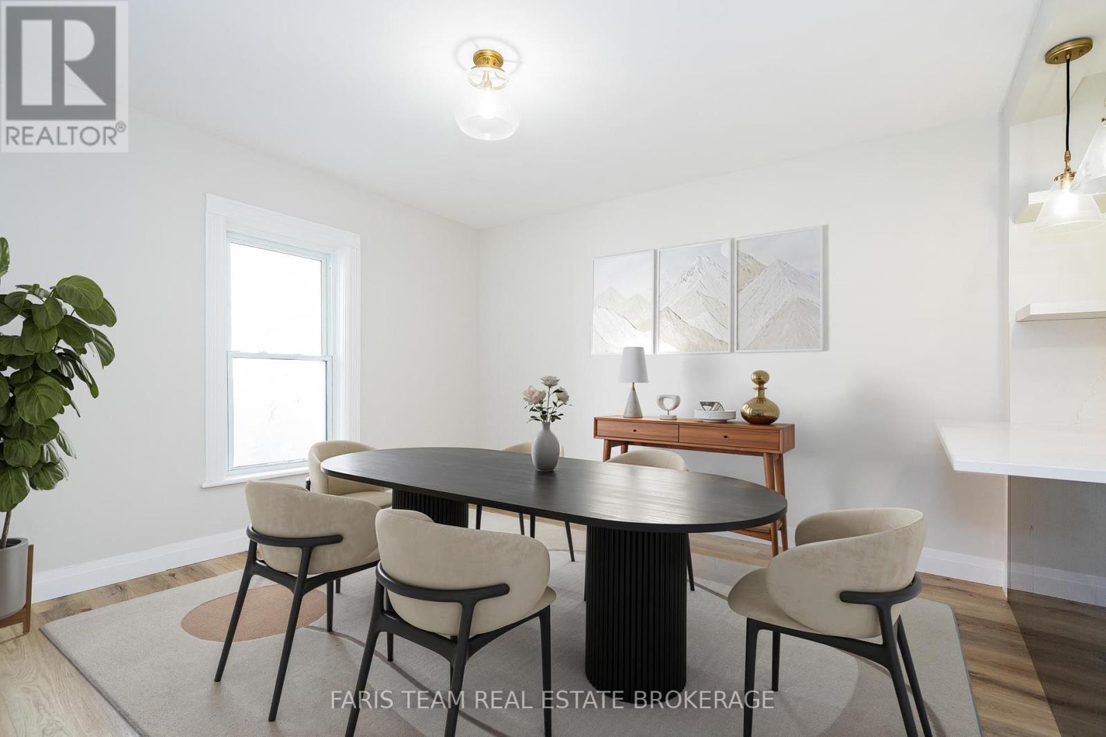 409 Queen Street, Midland, Ontario  L4R 3H9 - Photo 8 - S12442249