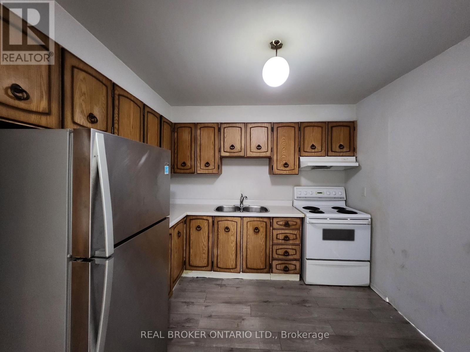 5130 Dundas Street W, Toronto, Ontario  M9A 1C2 - Photo 14 - W12294621