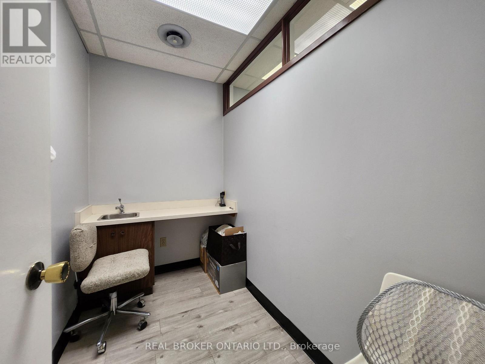 5130 Dundas Street W, Toronto, Ontario  M9A 1C2 - Photo 7 - W12294621