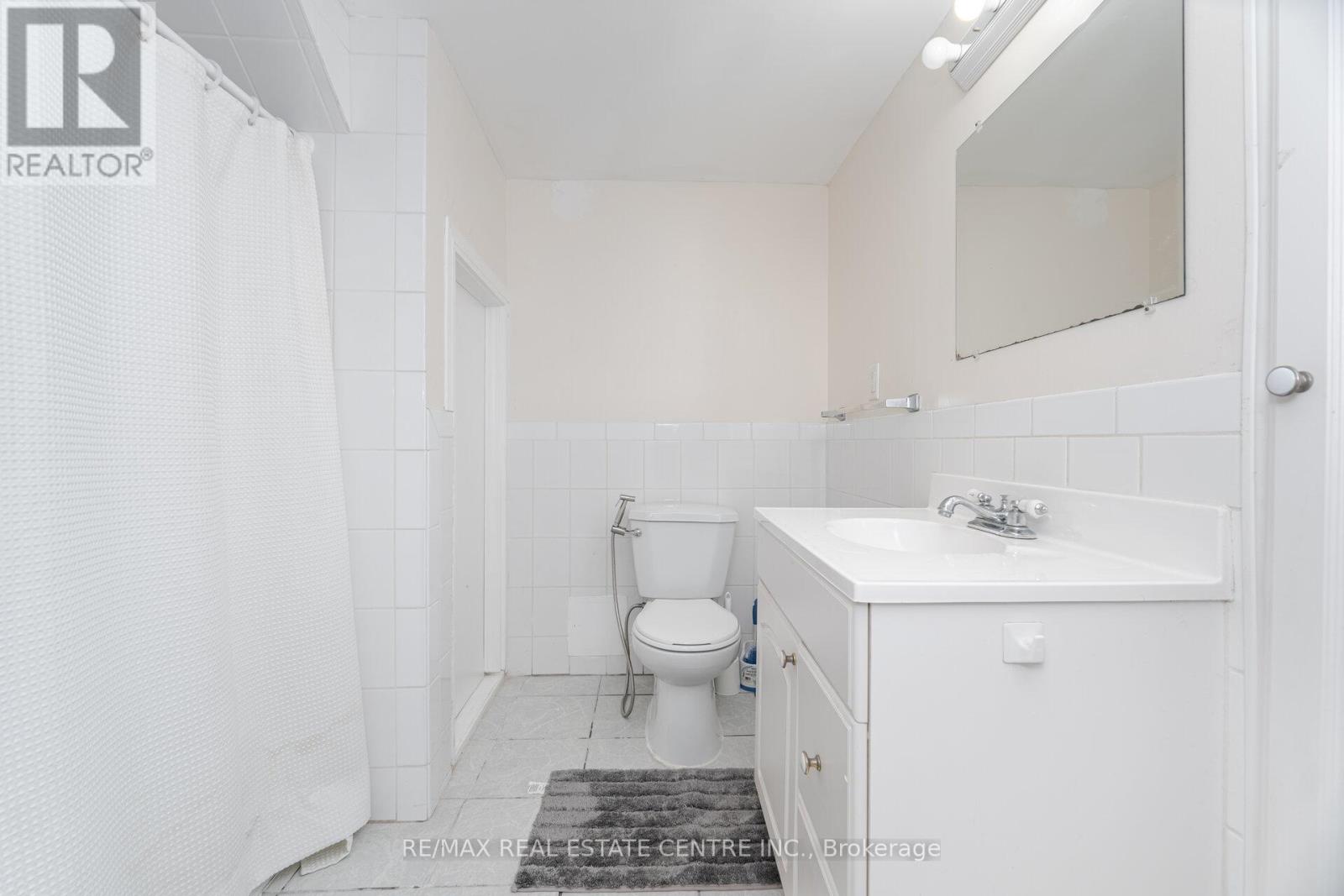 2931 Gardenview Crescent, Mississauga, Ontario  L5M 5T3 - Photo 34 - W12381796