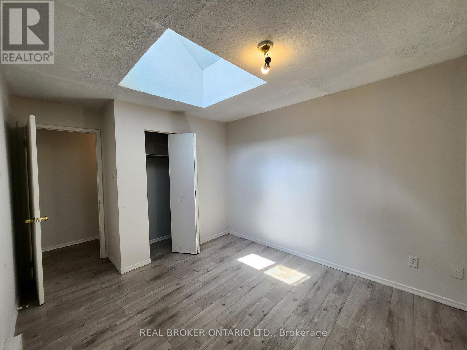 5130 Dundas Street W, Toronto, Ontario  M9A 1C2 - Photo 19 - W12294621