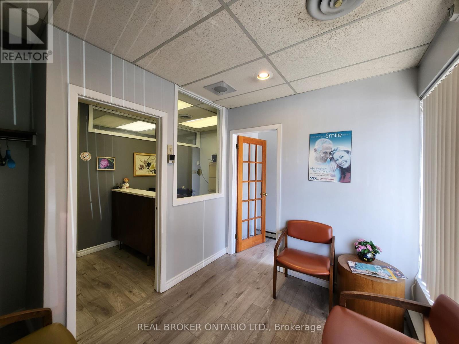 5130 Dundas Street W, Toronto, Ontario  M9A 1C2 - Photo 4 - W12294621